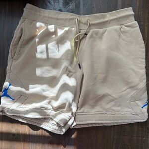 Jordan Fleece Diamond Shorts in Hemp/Game Royal colorway. XL